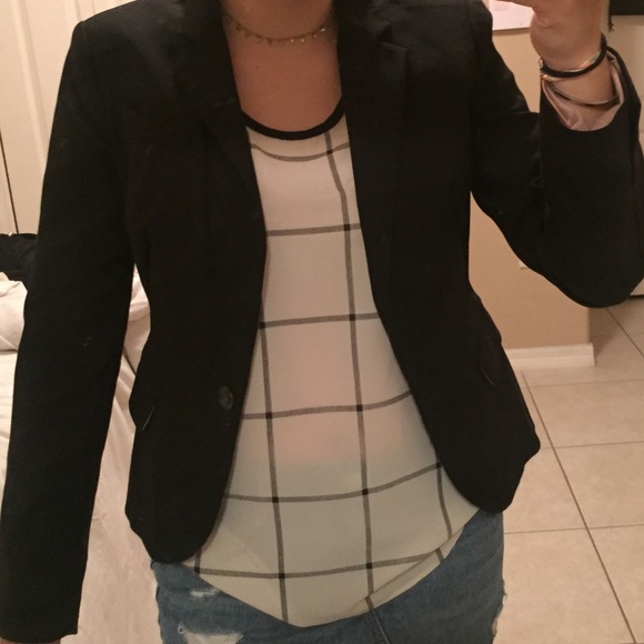 Top and jacket - Picture 1 of 3